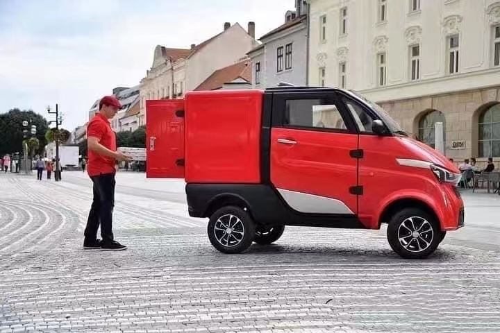 Runhorse Electric Logistics Vehicle Mini Van