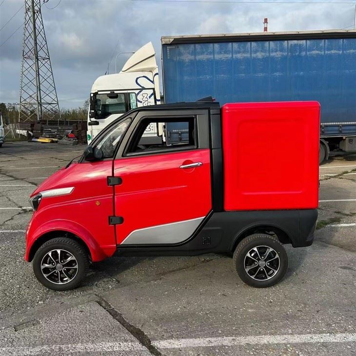 Runhorse Electric Logistics Vehicle Mini Van