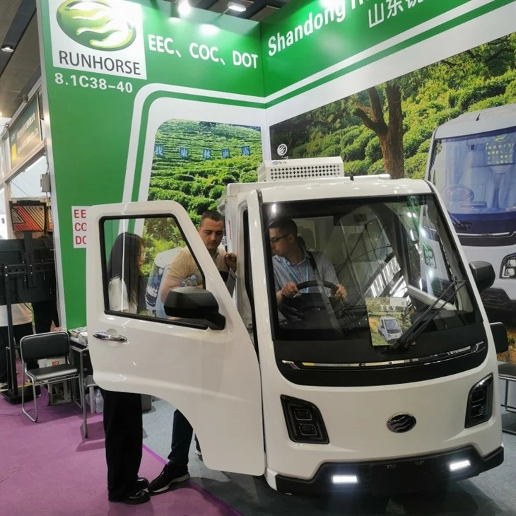 Masa depan transportasi listrik perkotaan tentang Runhorse Tev